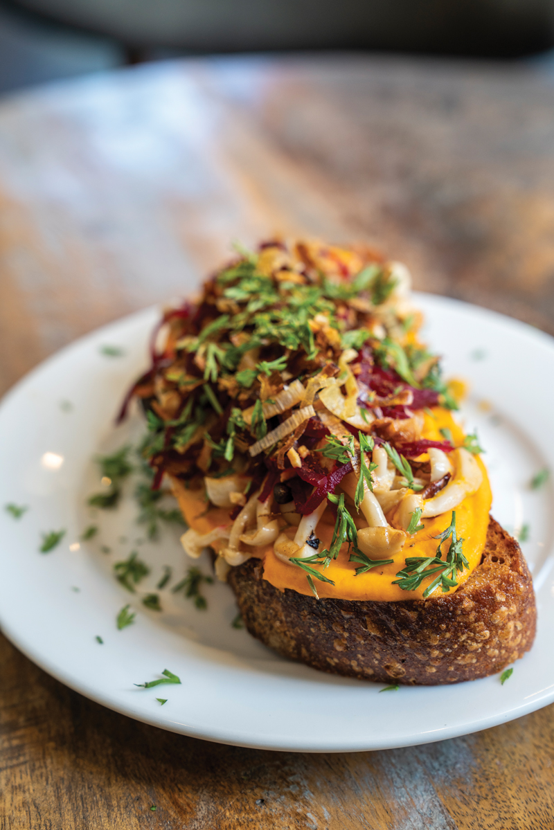 Yarrow Cafe in Los Angeles blurs the breakfast line with its
carrot tartine.
