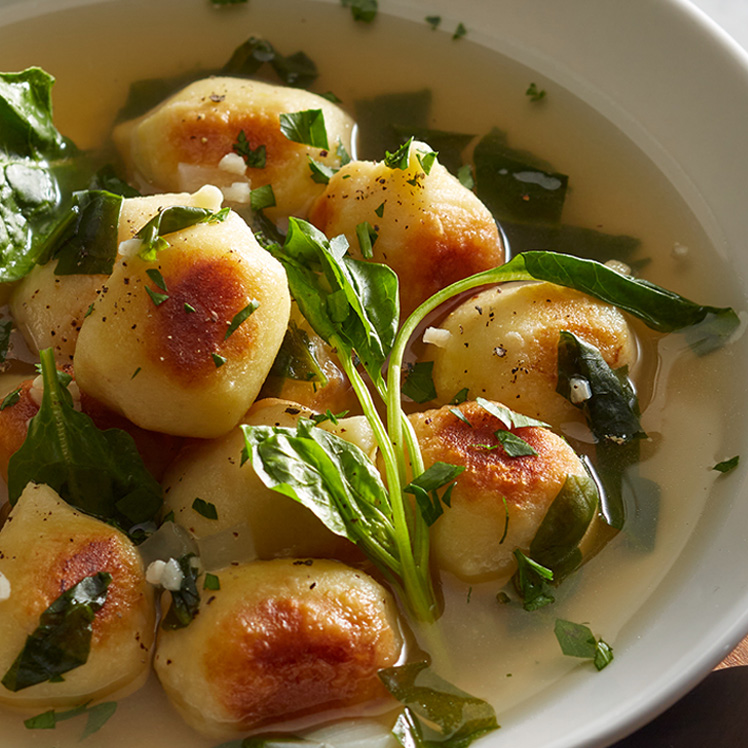 Gnocchi and Spinach Soup